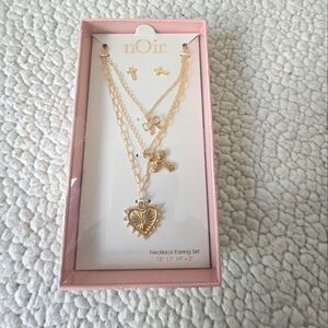 NOir Gold Layered Necklace Set